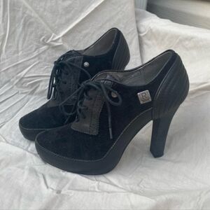Lace up front Oxford Black pumps (9.99 Shipping